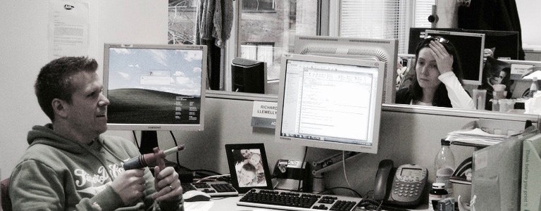 Interrupted coworkers, office workers. Image by Tim Welbourn, CC. www.flickr.com/photos/tim_welbourn